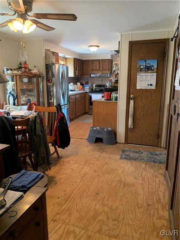 542 Norman Road Nazareth, PA 18064 - Photo 21 of 23 a view of a room with gym equipment