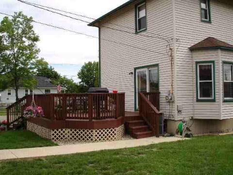 102 Roehrig Street Trenton, MI 48183 - Photo 9 of 9 589232-8.JPG