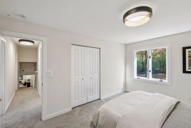 $929,900 | 2841 Mayfield Road, Minnetonka, MN 55391