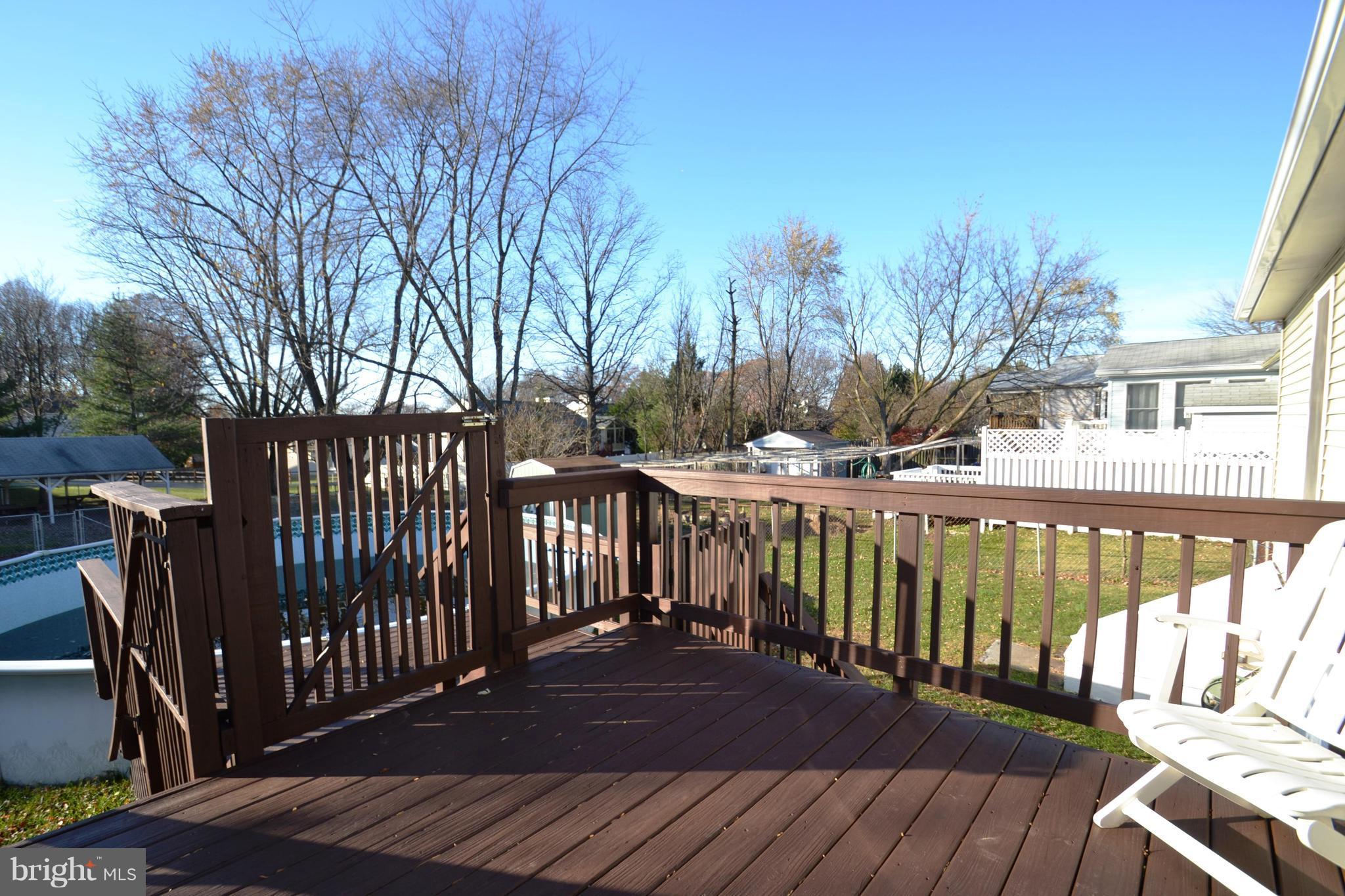 7416 Oakland Mills Road Columbia, MD 21046 - Photo 11 of 30 Deck