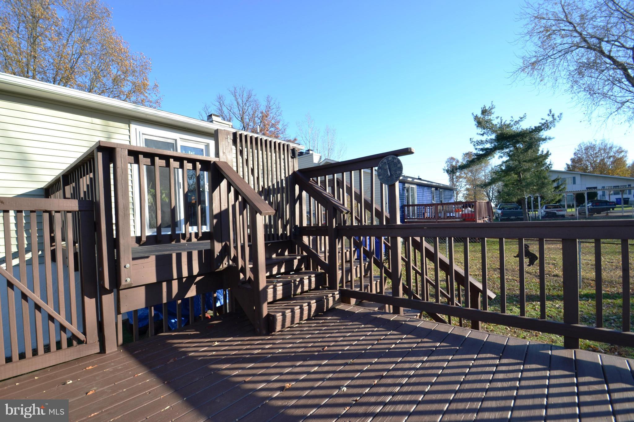 7416 Oakland Mills Road Columbia, MD 21046 - Photo 12 of 30 Tiered Deck