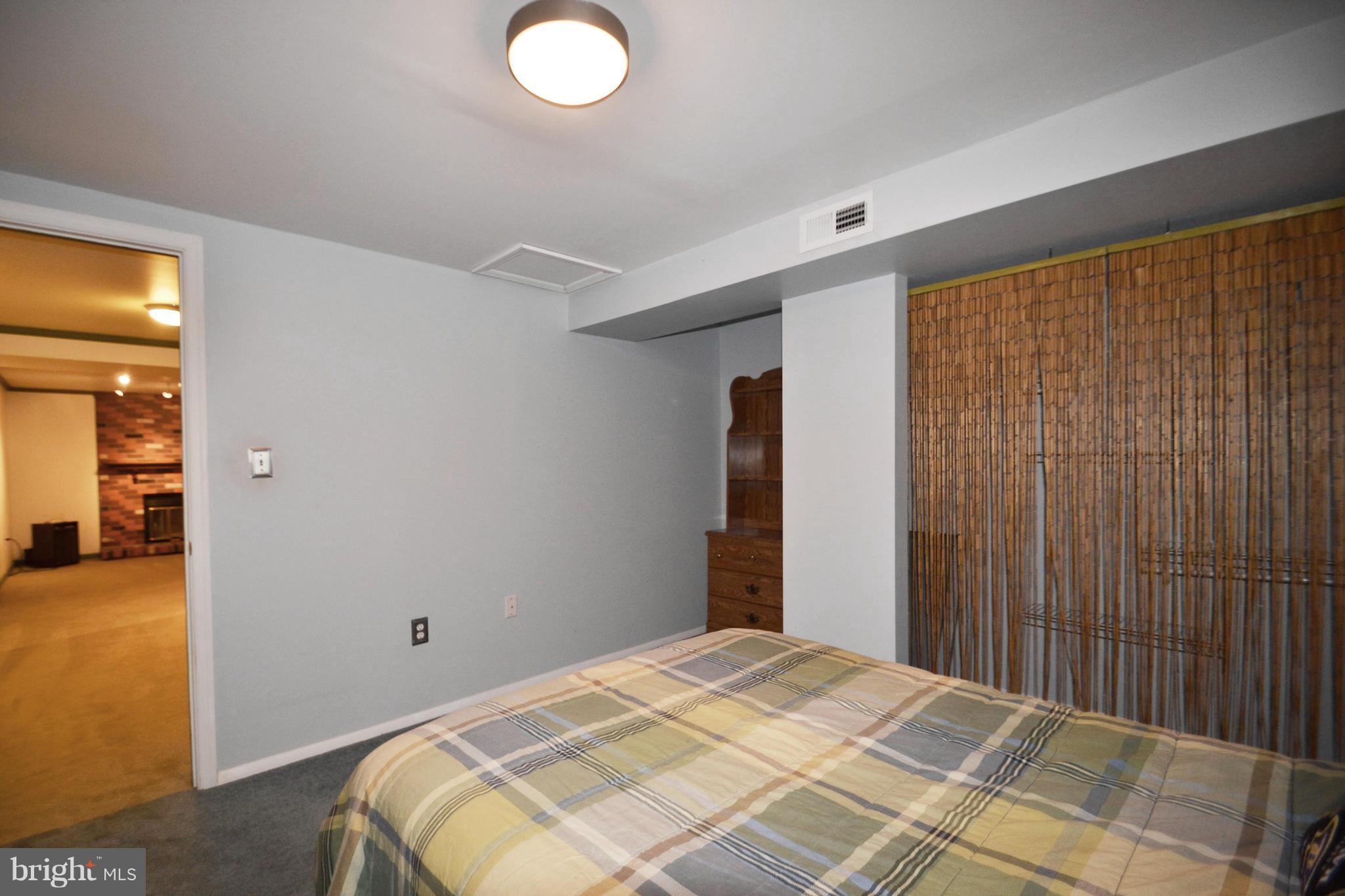 7416 Oakland Mills Road Columbia, MD 21046 - Photo 26 of 30 Bedroom