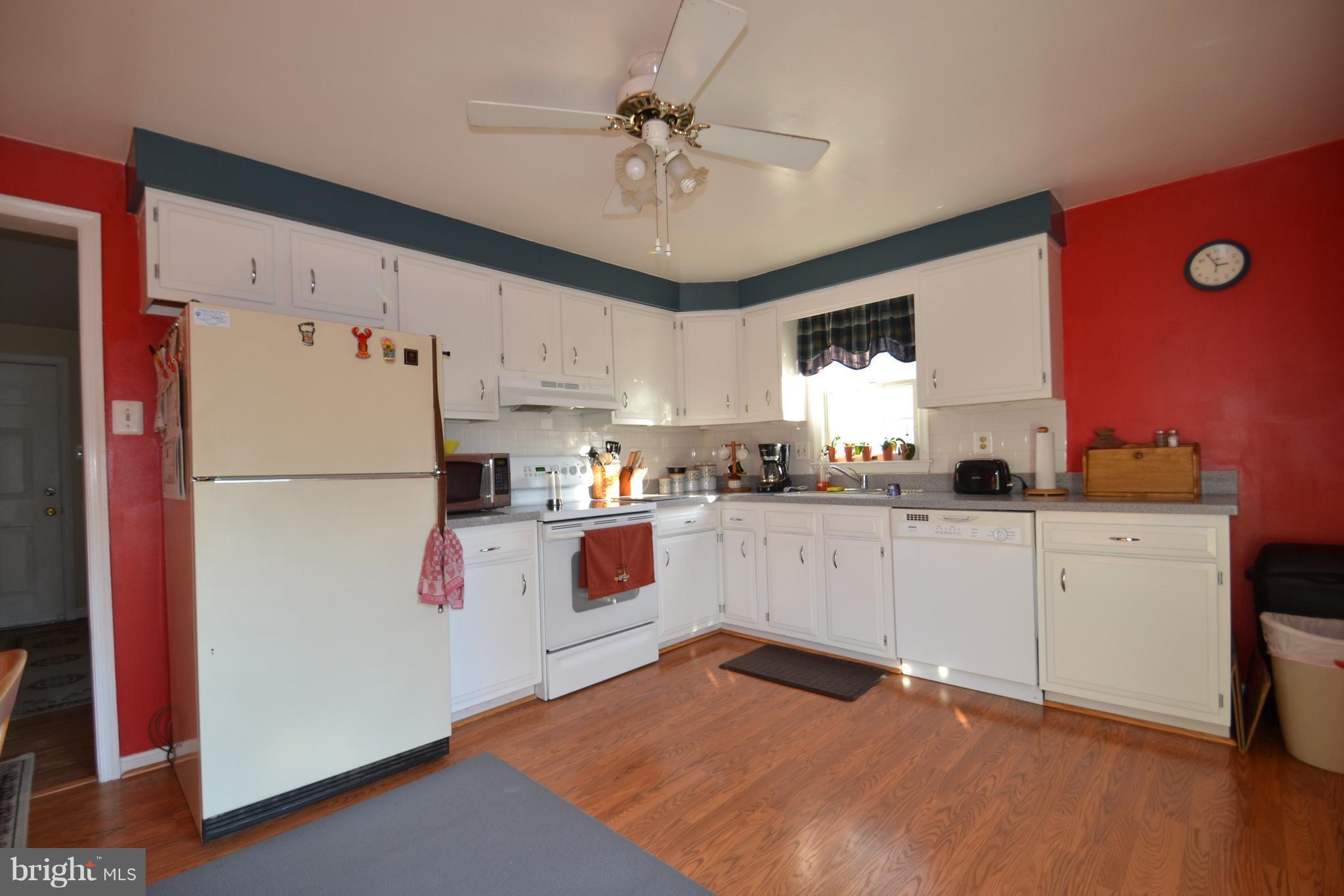7416 Oakland Mills Road Columbia, MD 21046 - Photo 7 of 30 Kitchen