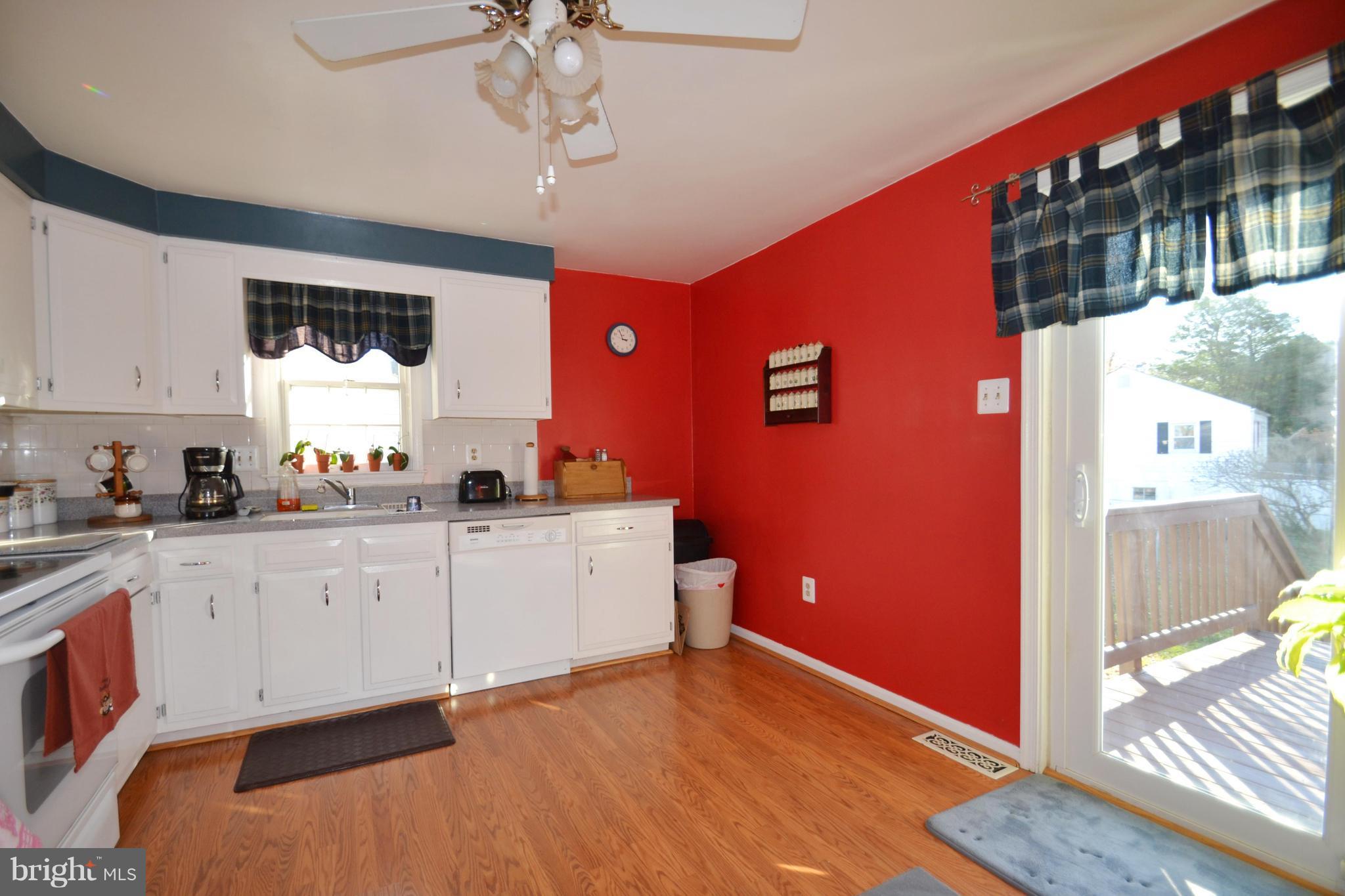 7416 Oakland Mills Road Columbia, MD 21046 - Photo 9 of 30 Kitchen
