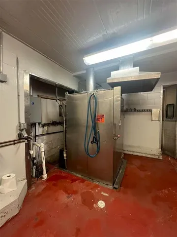 $950,000 | 4260 Old River Road, Schiller Park, IL 60176