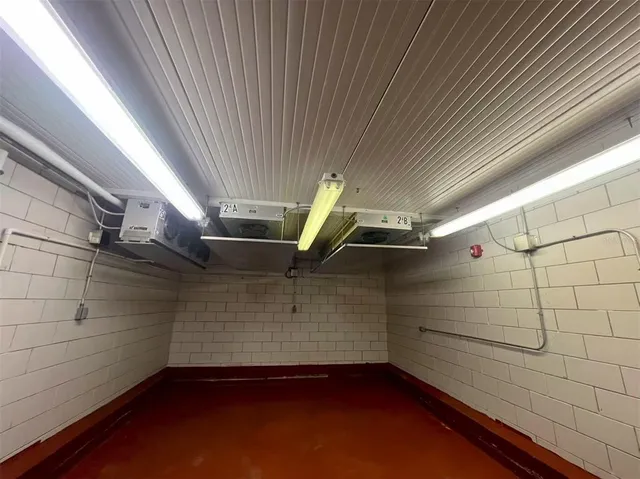 $950,000 | 4260 Old River Road, Schiller Park, IL 60176