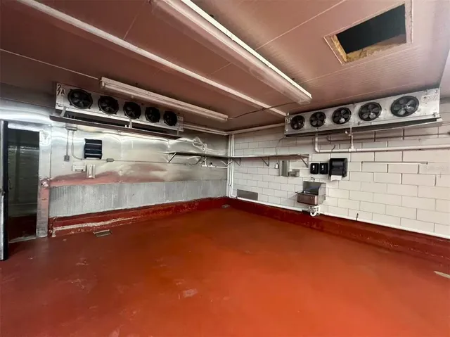 $950,000 | 4260 Old River Road, Schiller Park, IL 60176