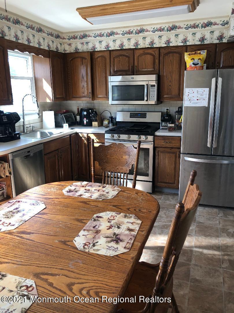 15 Fordham Road Jackson, NJ 08527 - Photo 3 of 9 kitchen 2