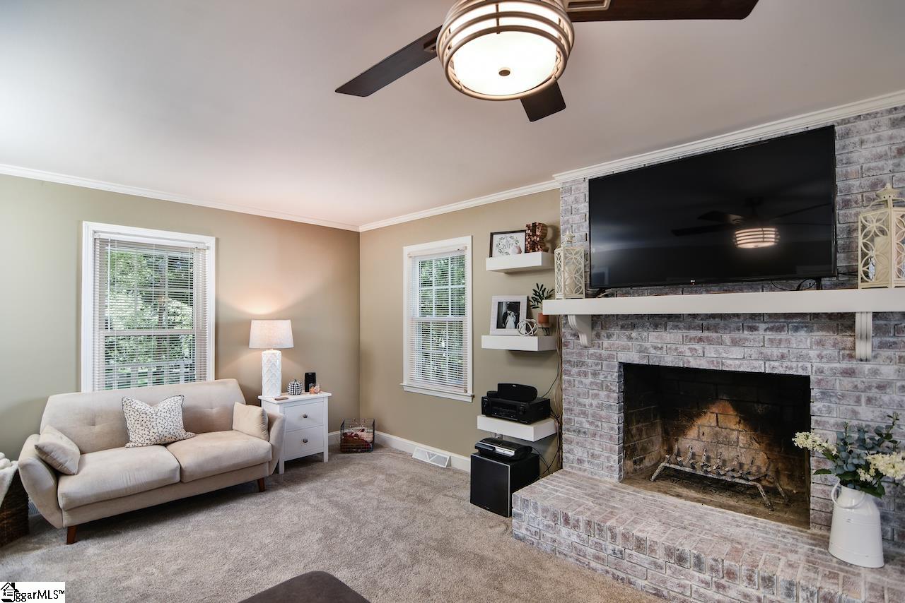 1105 Powderhorn Road Simpsonville, SC 29681 - Photo 4 of 36 Gallery Image 4