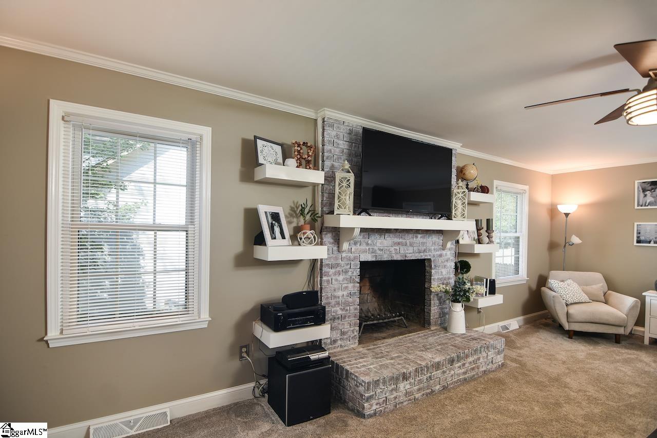 1105 Powderhorn Road Simpsonville, SC 29681 - Photo 5 of 36 Gallery Image 5