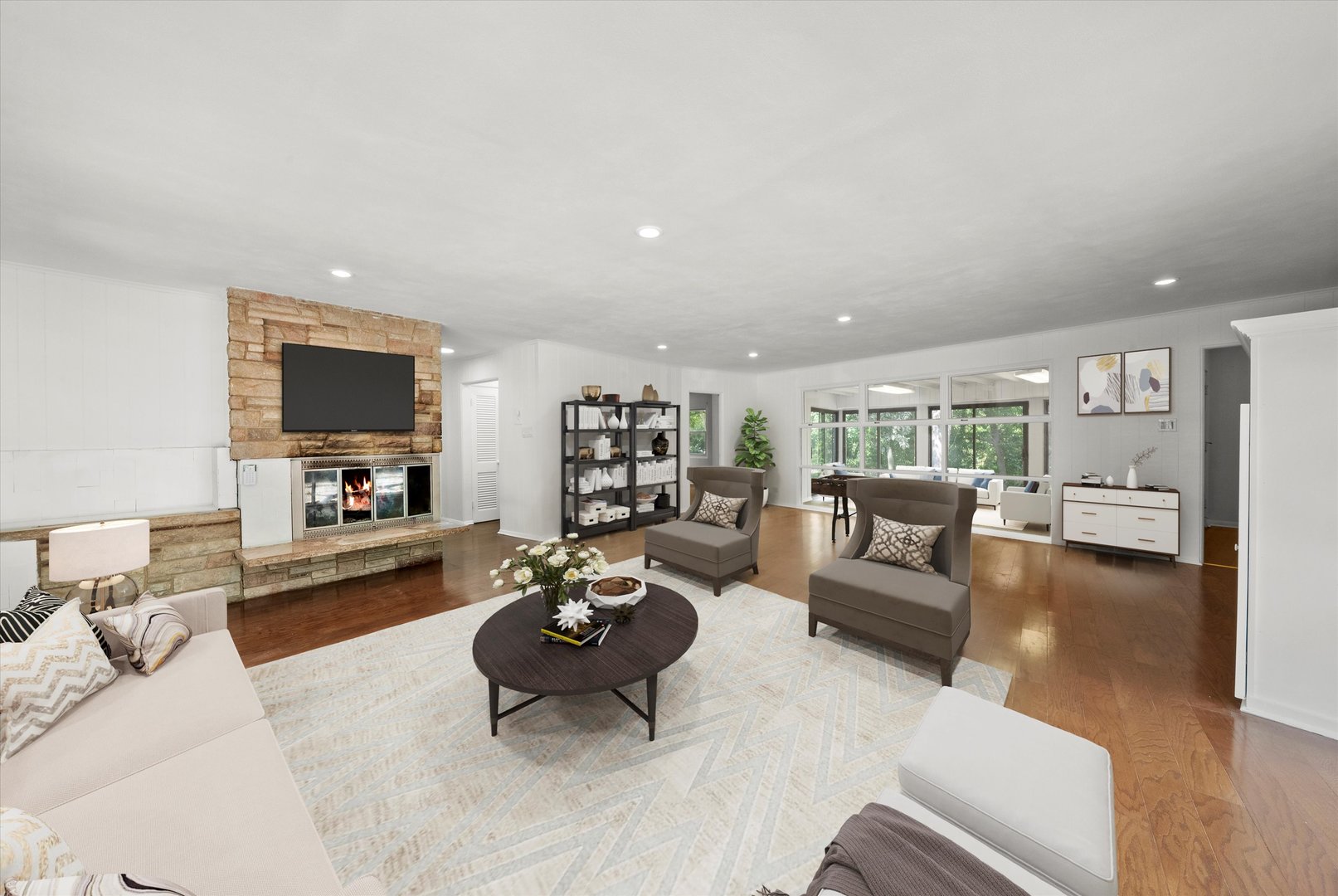 468 Holbrook Road Homewood, IL 60430 - Photo 4 of 32 Gallery Image 4