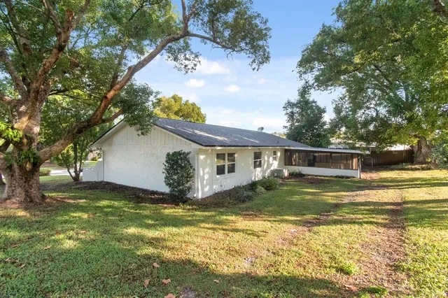 $389,900 | 304 Barclay Avenue, Altamonte Springs, FL 32701