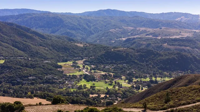 $3,300,000 | 10190 Calle De Robles, Carmel, CA 93923