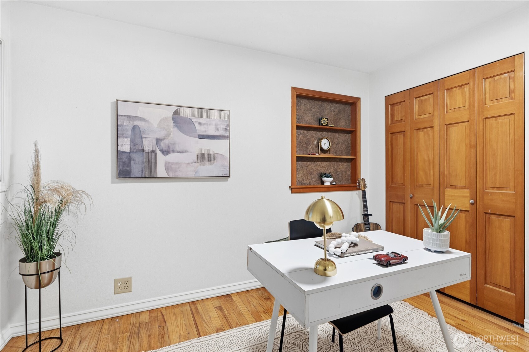 2300 Northeast 8th Place Renton, WA 98056 - Photo 16 of 35 Gallery Image 16