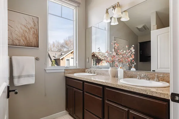 $1,079,000 | 345 Kellogg Way, Unit 18, Goleta, CA 93117