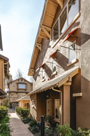 $1,079,000 | 345 Kellogg Way, Unit 18, Goleta, CA 93117