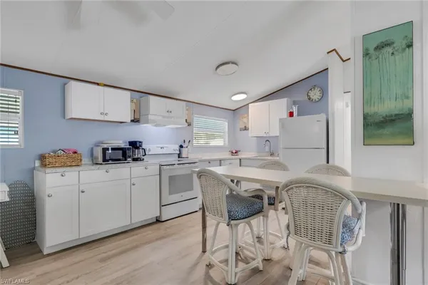 $1,795 | 220 Ocean Reef Lane, Unit 129, Naples, FL 34114