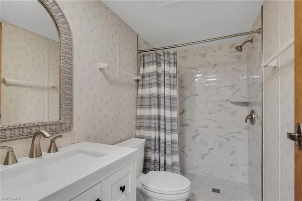 $1,795 | 220 Ocean Reef Lane, Unit 129, Naples, FL 34114