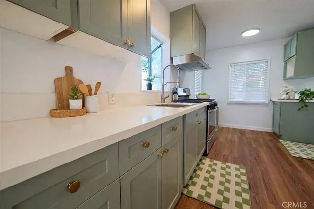 $839,999 | 470 East Home Street, Long Beach, CA 90805