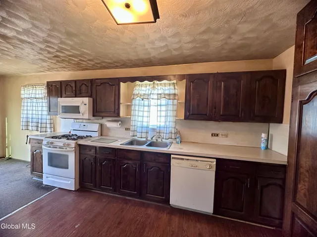 $169,900 | 332 Center Street, Corinth, NY 12822