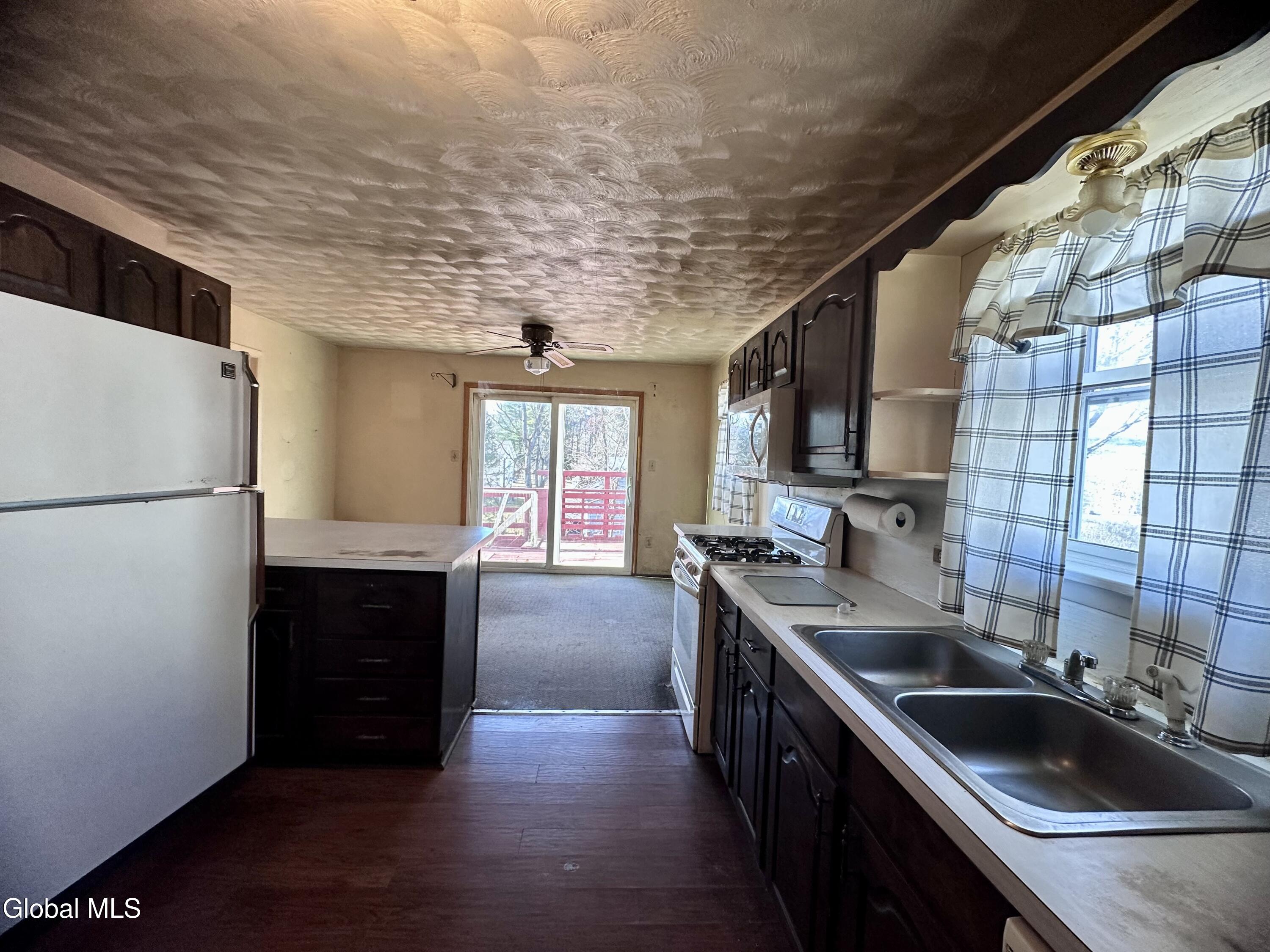 332 Center Street Corinth, NY 12822 - Photo 12 of 30 IMG_3833