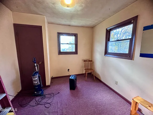 $180,000 | 332 Center Street, Corinth, NY 12822