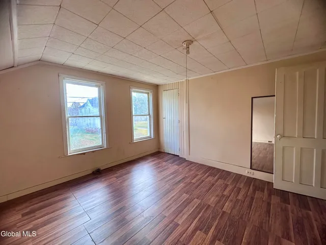 $180,000 | 332 Center Street, Corinth, NY 12822