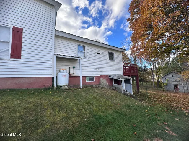 $169,900 | 332 Center Street, Corinth, NY 12822