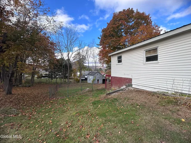 $180,000 | 332 Center Street, Corinth, NY 12822