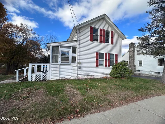 $180,000 | 332 Center Street, Corinth, NY 12822