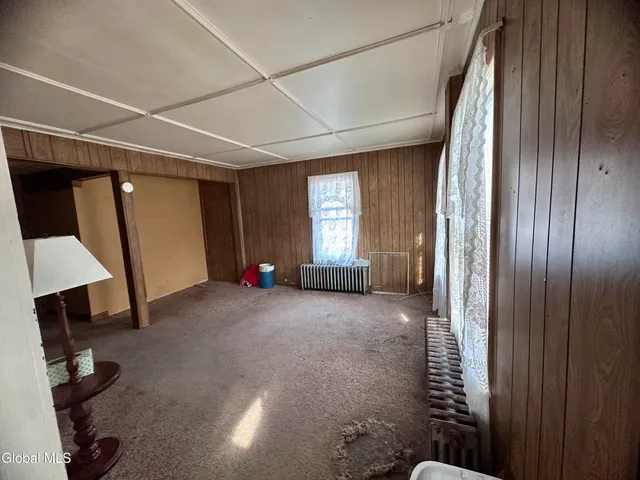 $180,000 | 332 Center Street, Corinth, NY 12822