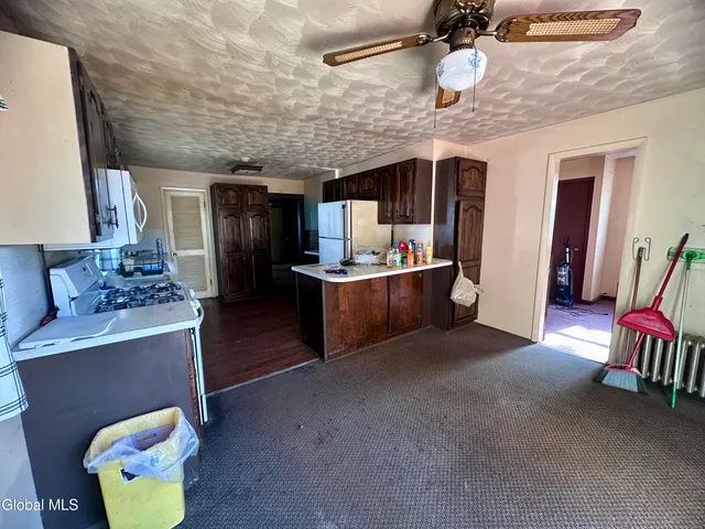 $180,000 | 332 Center Street, Corinth, NY 12822