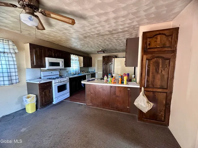 $180,000 | 332 Center Street, Corinth, NY 12822