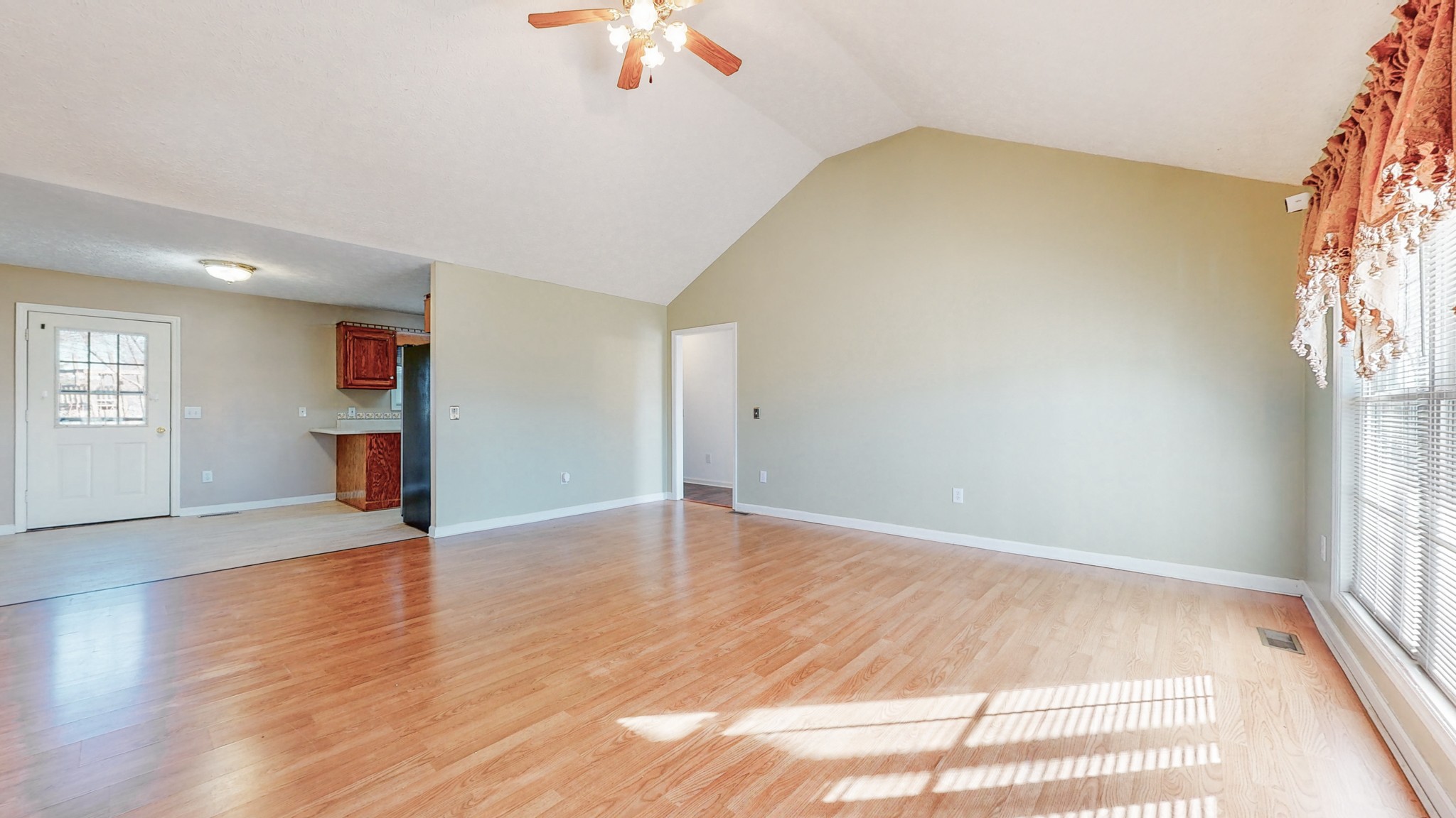 3322 Midland Road Bell Buckle, TN 37020 - Photo 4 of 45 Gallery Image 4