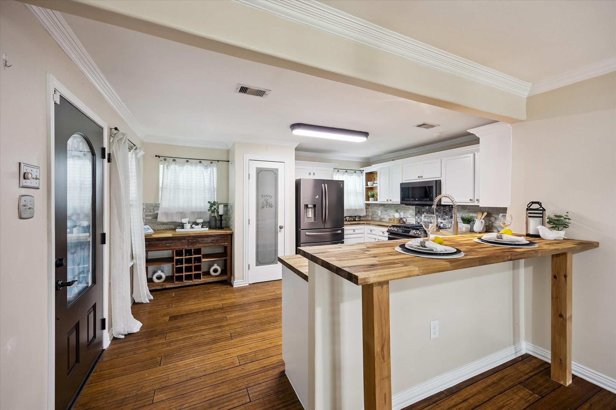 7619 Kernel Street Houston, TX 77012 - Photo 5 of 15