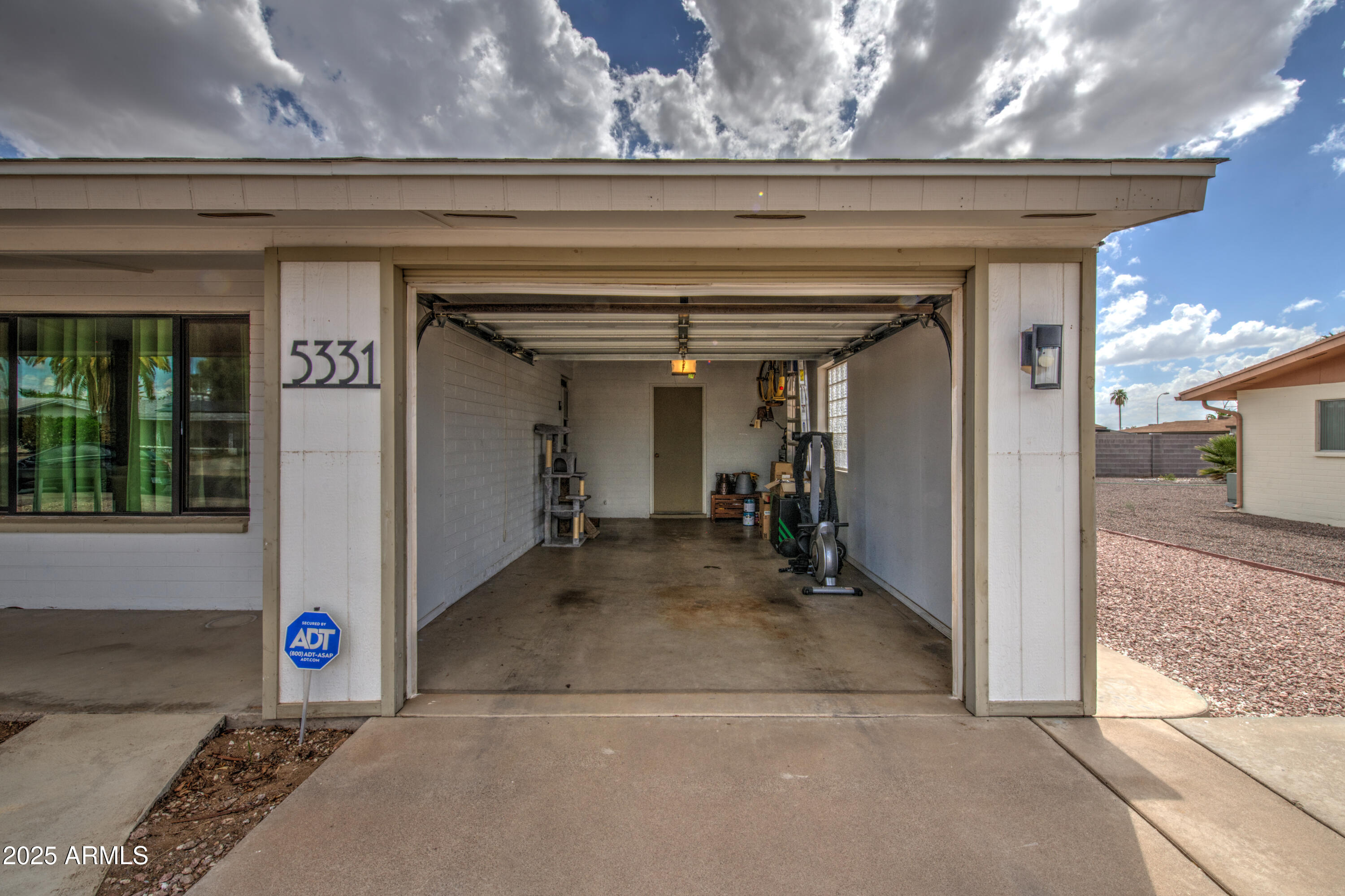 5331 East Dodge Street Mesa, AZ 85205 - Photo 30 of 35 Garage