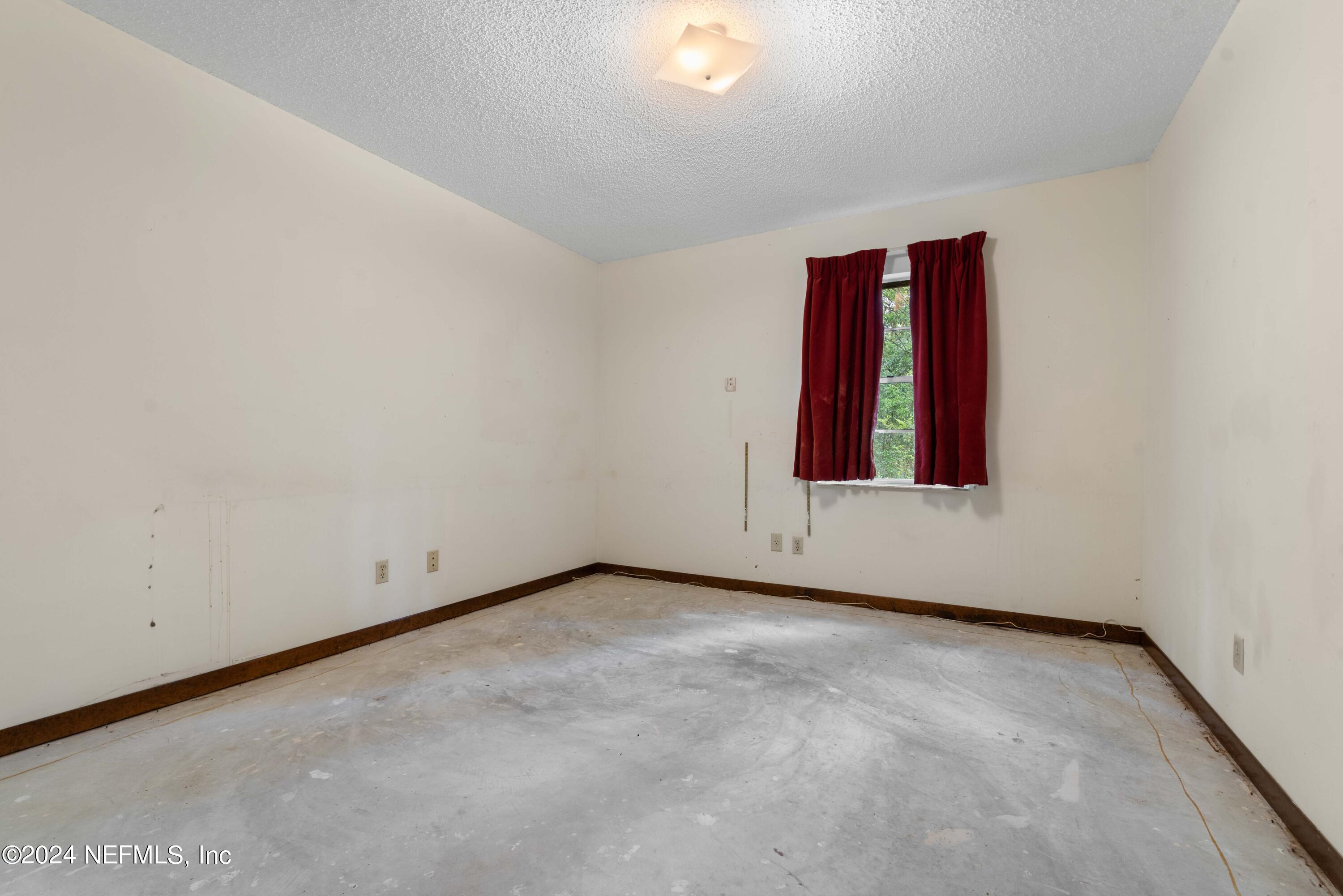 4194 Chokeberry Road Middleburg, FL 32068 - Photo 19 of 30 4194 Chokeberry Rd-25