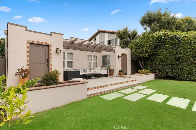 $4,950 | 372 Jasmine Street, Laguna Beach, CA 92651