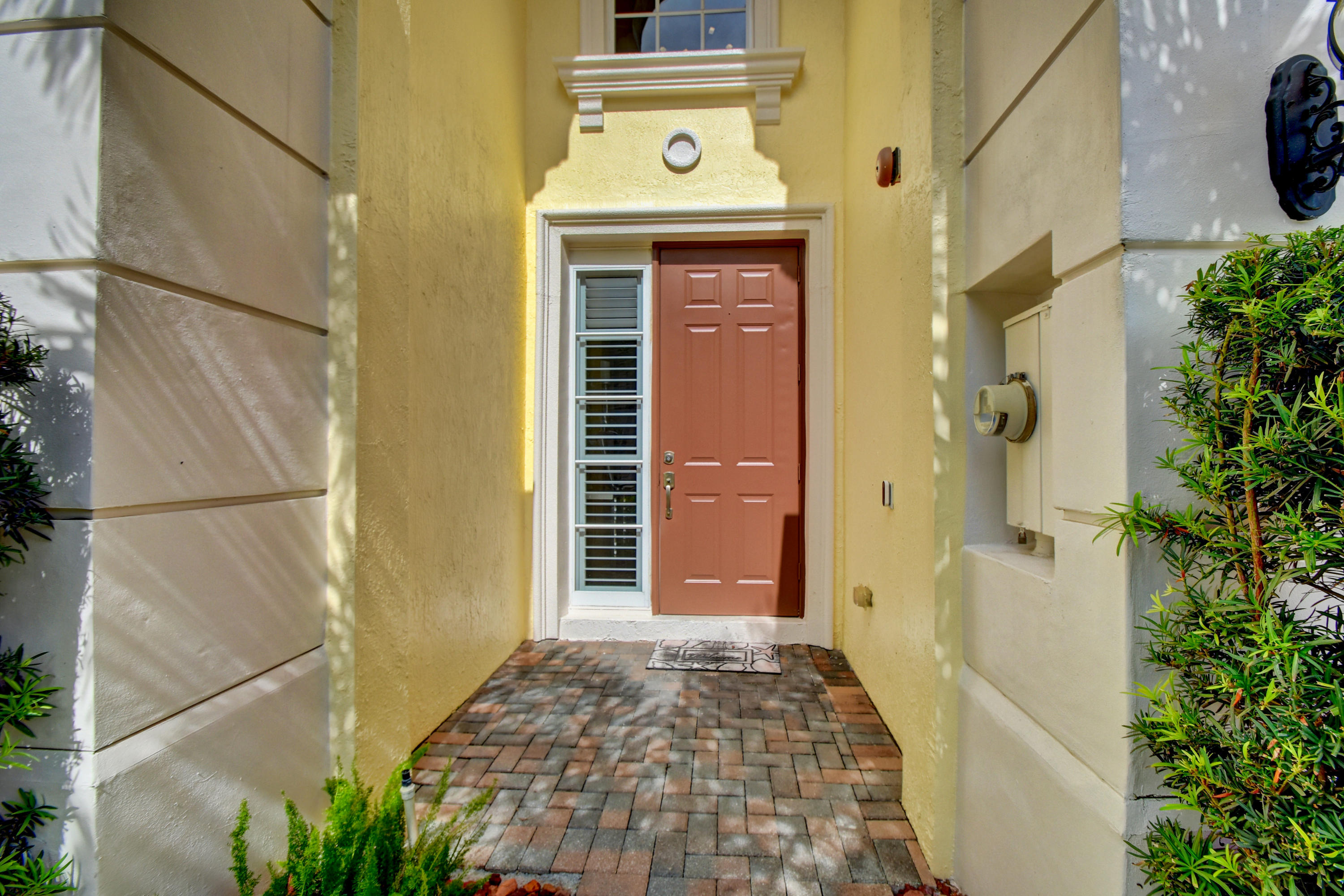 5535 Northeast Trieste Way Boca Raton, FL 33487 - Photo 3 of 51 ENTRANCE