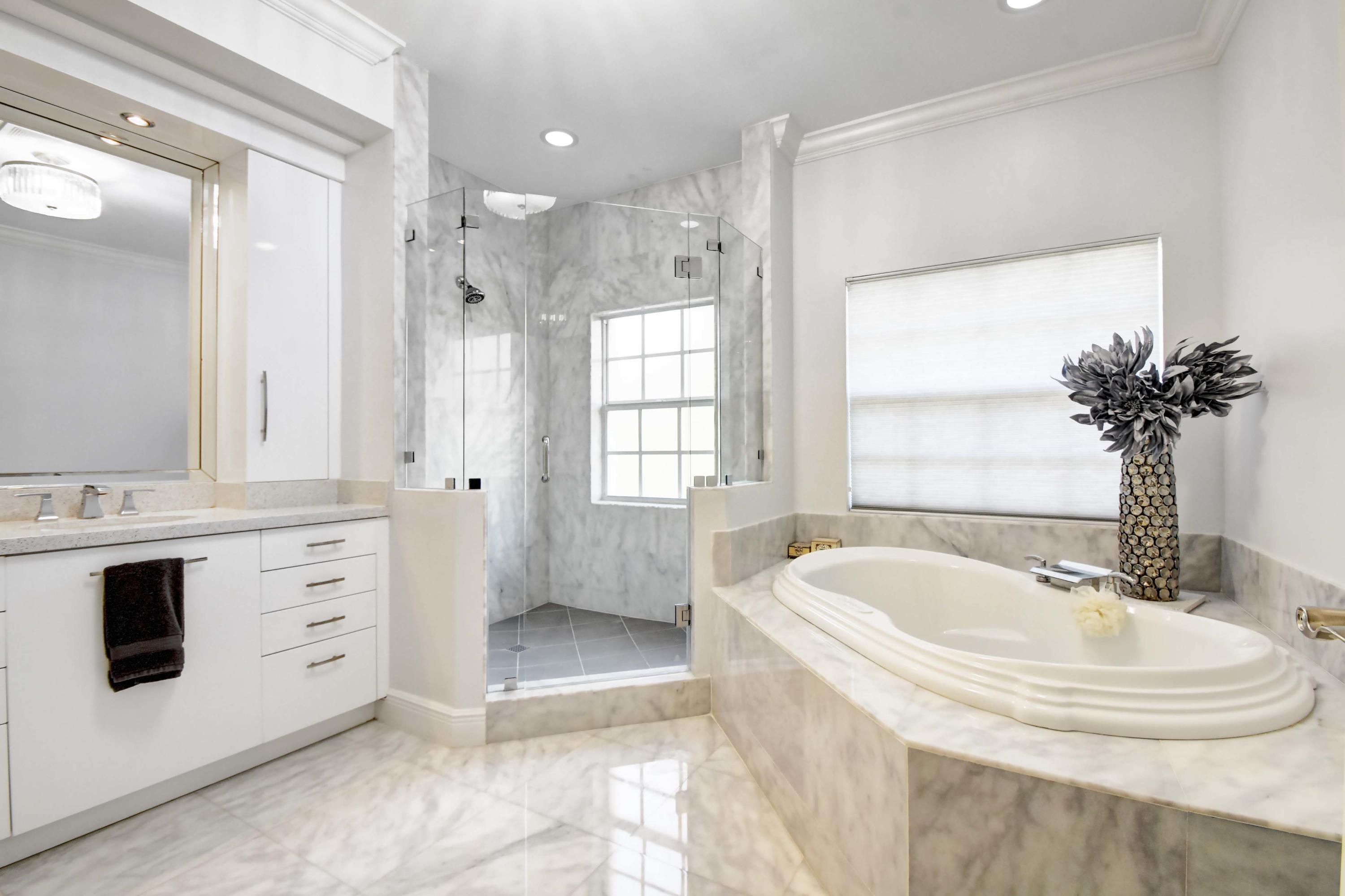 5535 Northeast Trieste Way Boca Raton, FL 33487 - Photo 37 of 51 MAIN BATHROOM