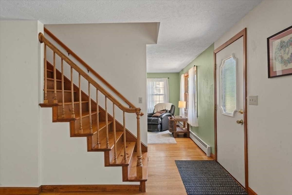 76 Brookhaven Road Worcester, MA 01606 - Photo 8 of 38 Gallery Image 8