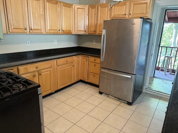 $3,500 | 31 Fifield Street, Unit 2, Watertown, MA 02472