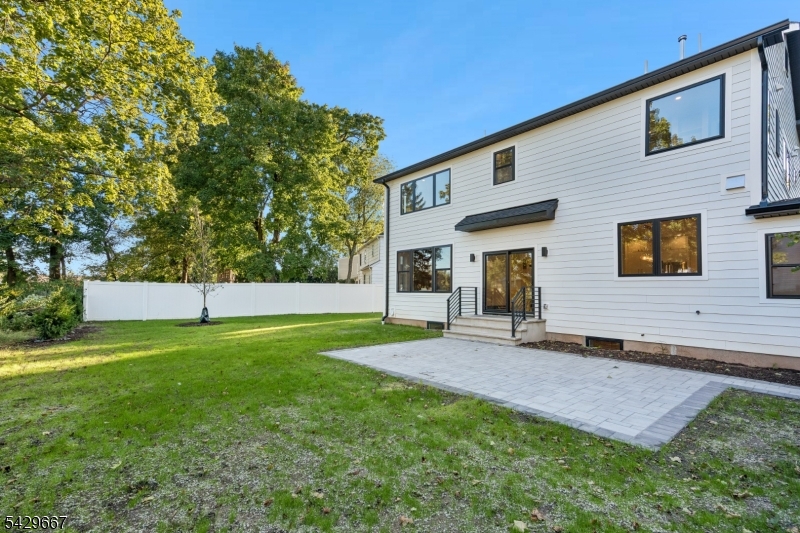 22 Reeve Circle Millburn, NJ 07041 - Photo 41 of 45 Gallery Image 41