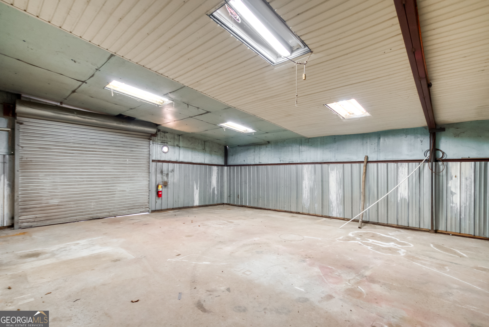 1650 Pierce Dairy Road Madison, GA 30650 - Photo 60 of 85 a view of a garage