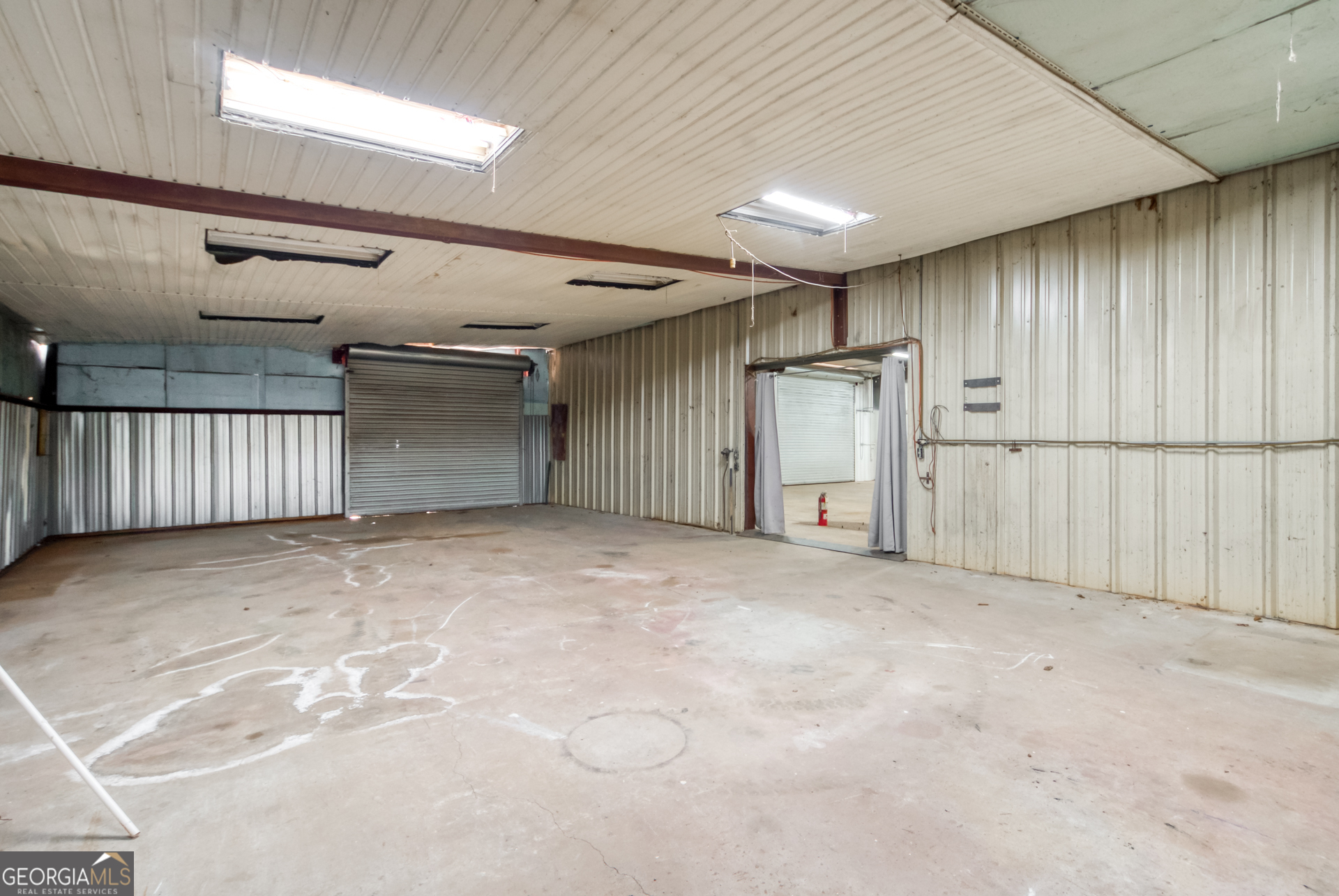 1650 Pierce Dairy Road Madison, GA 30650 - Photo 61 of 85 a view of an empty room