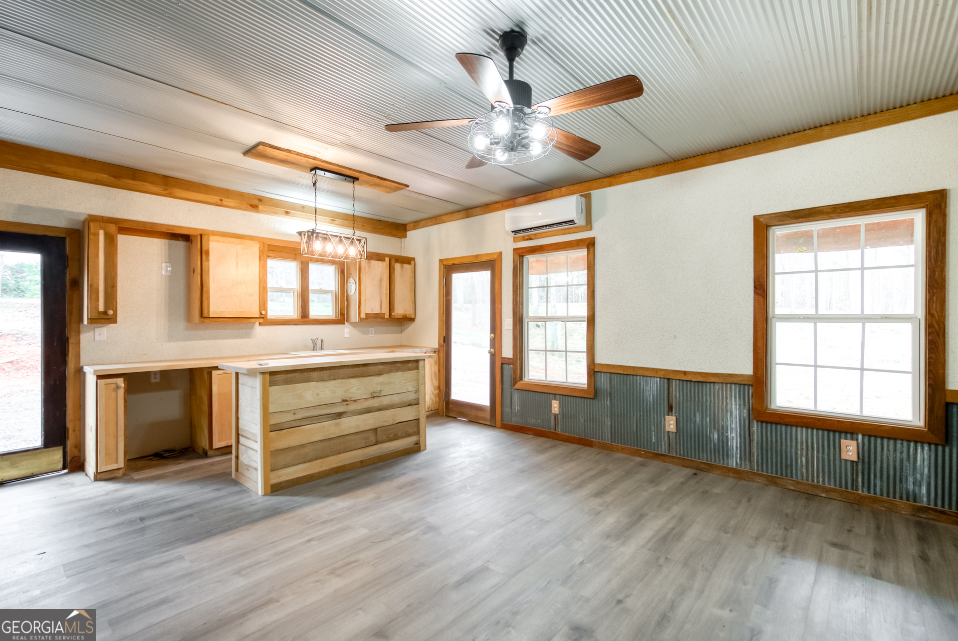 1650 Pierce Dairy Road Madison, GA 30650 - Photo 64 of 85 a view of an empty room and window