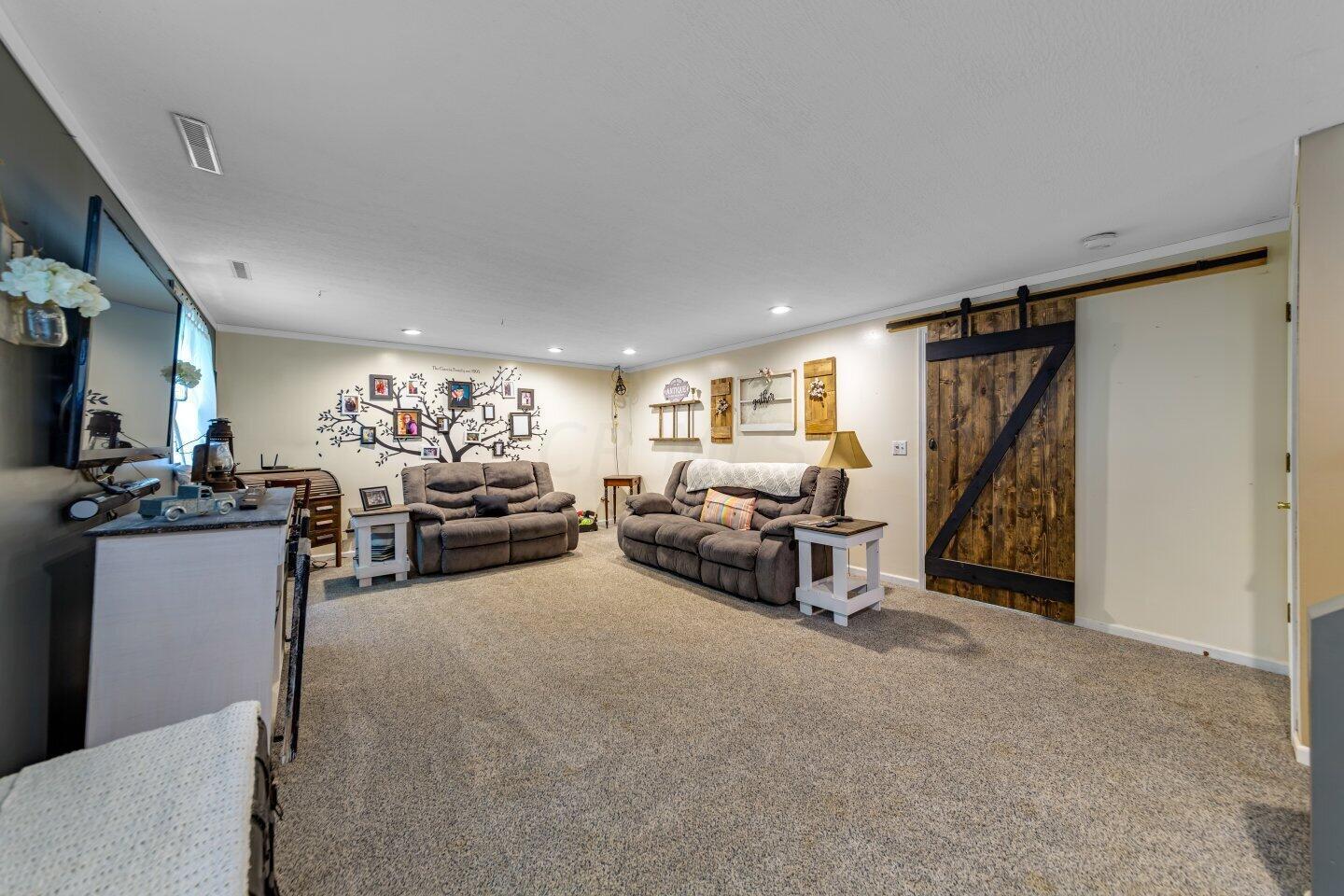 15625 Pleasant View Road Mount Vernon, OH 43050 - Photo 17 of 51 017-15625PleasantViewRoad-MountVernon-OH