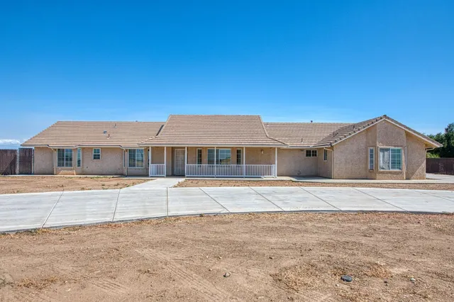 $1,070,000 | 12096 East Shepherd Avenue, Clovis, CA 93619