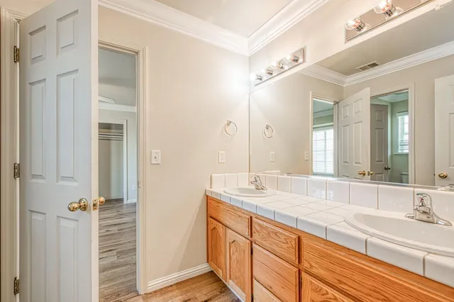 $1,070,000 | 12096 East Shepherd Avenue, Clovis, CA 93619