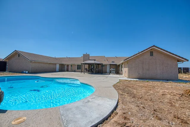 $1,070,000 | 12096 East Shepherd Avenue, Clovis, CA 93619